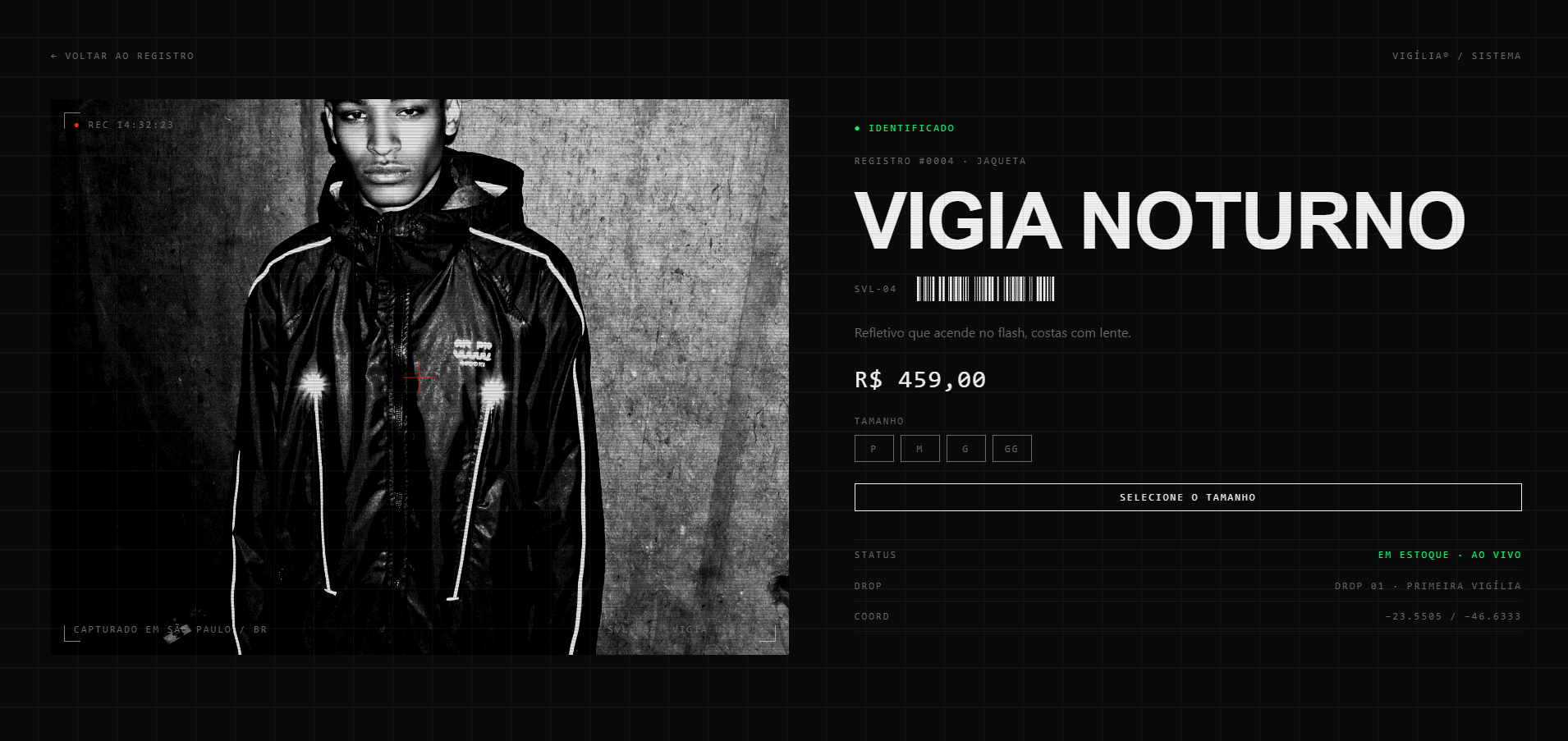 Página de produto VIGIA NOTURNO: IDENTIFICADO, timestamp REC e crosshair de detecção sobre a peça